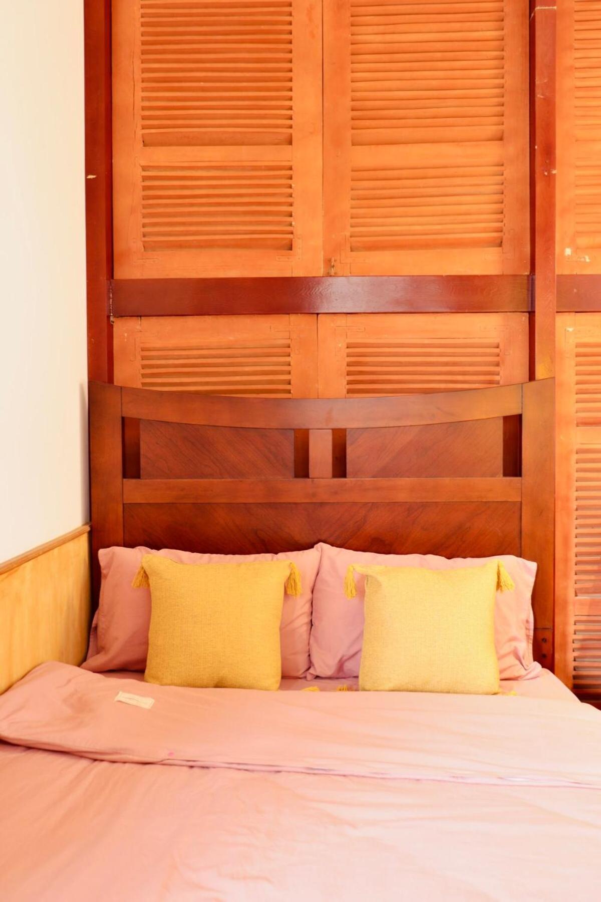 Nhà nghỉ Heart Of Hoan Kiem Rare 4br Large Cozy Private House Center Max 17pax Free Laundry Hà Nội